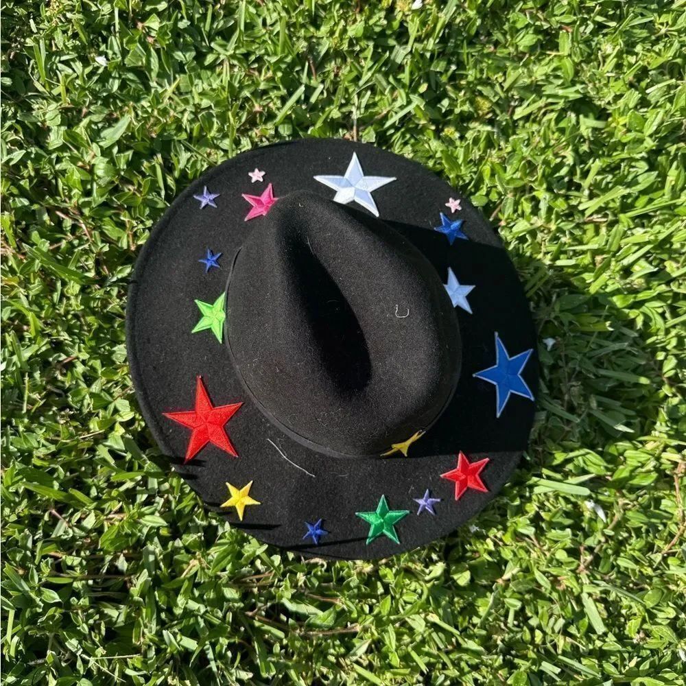 Black Wool Hat - Colorful Embroidered Stars - BRAND NEW - Fits Most - Black Trim